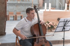 vyroci75-15