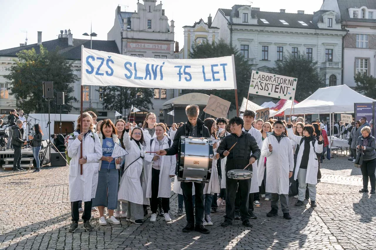 Oslava 75. výročí SZŠ a VOŠZ Kolín